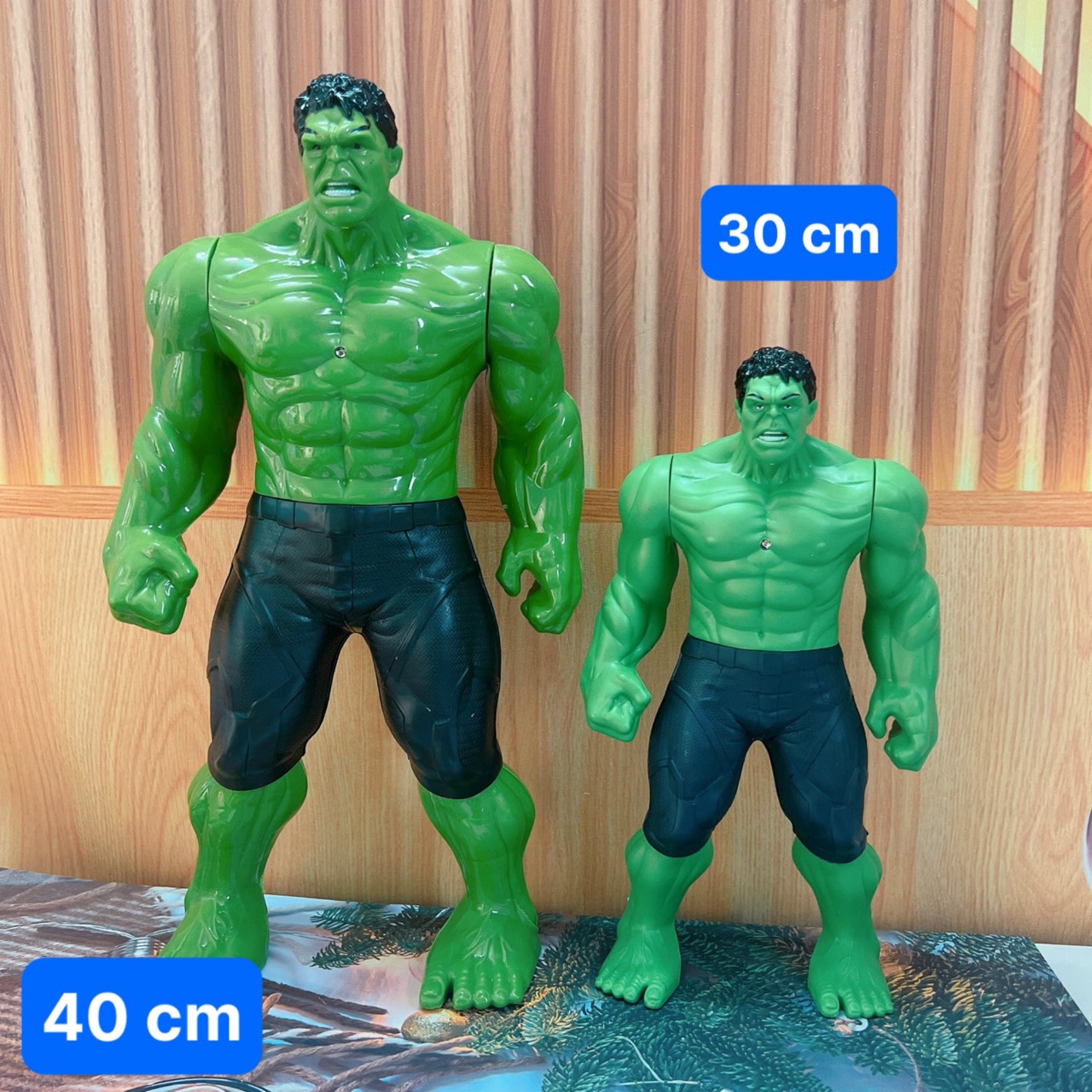 Siêu nhân khổng lồ xanh pin cao 40cm, đồ chơi vui cho bé