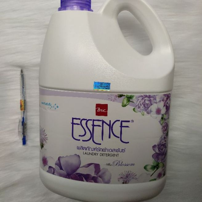 [HCM]Nước giặt Essence 3,5L Tím nhập khẩu Thái Lan