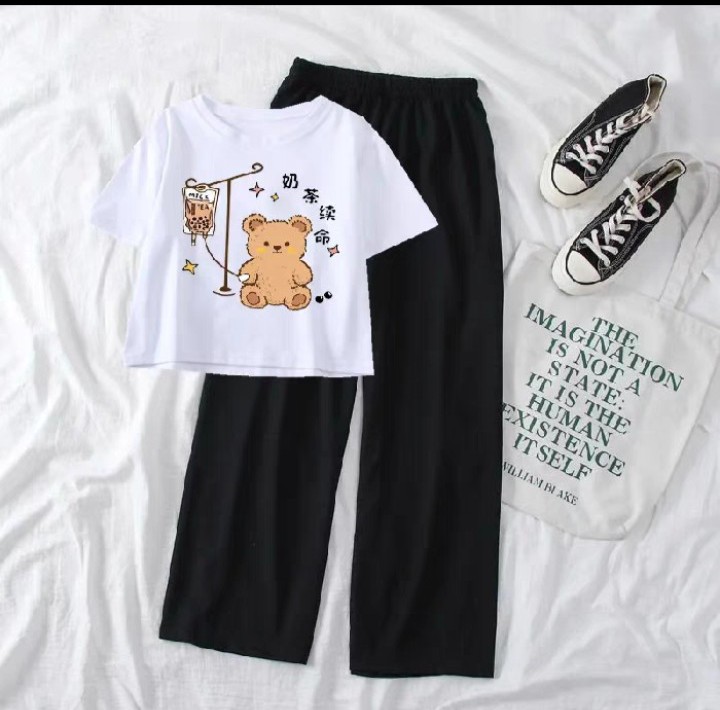 Sét bộ áo thun nữ gấu các mẫu , chất cotton phom unisex kèm quần đùi 3 sọc , sét bộ đi học , sét bộ đi chơi