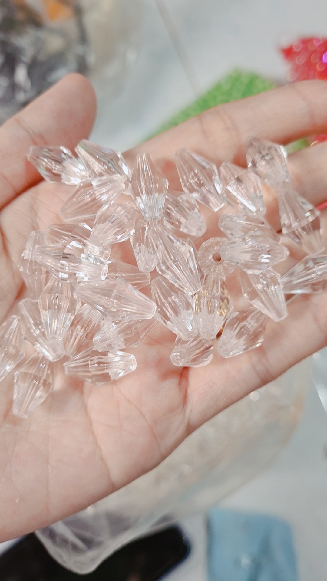100gr Hạt nhựa giả thủy tinh trong suốt làm rèm, màn cửa nhựa Acrylic