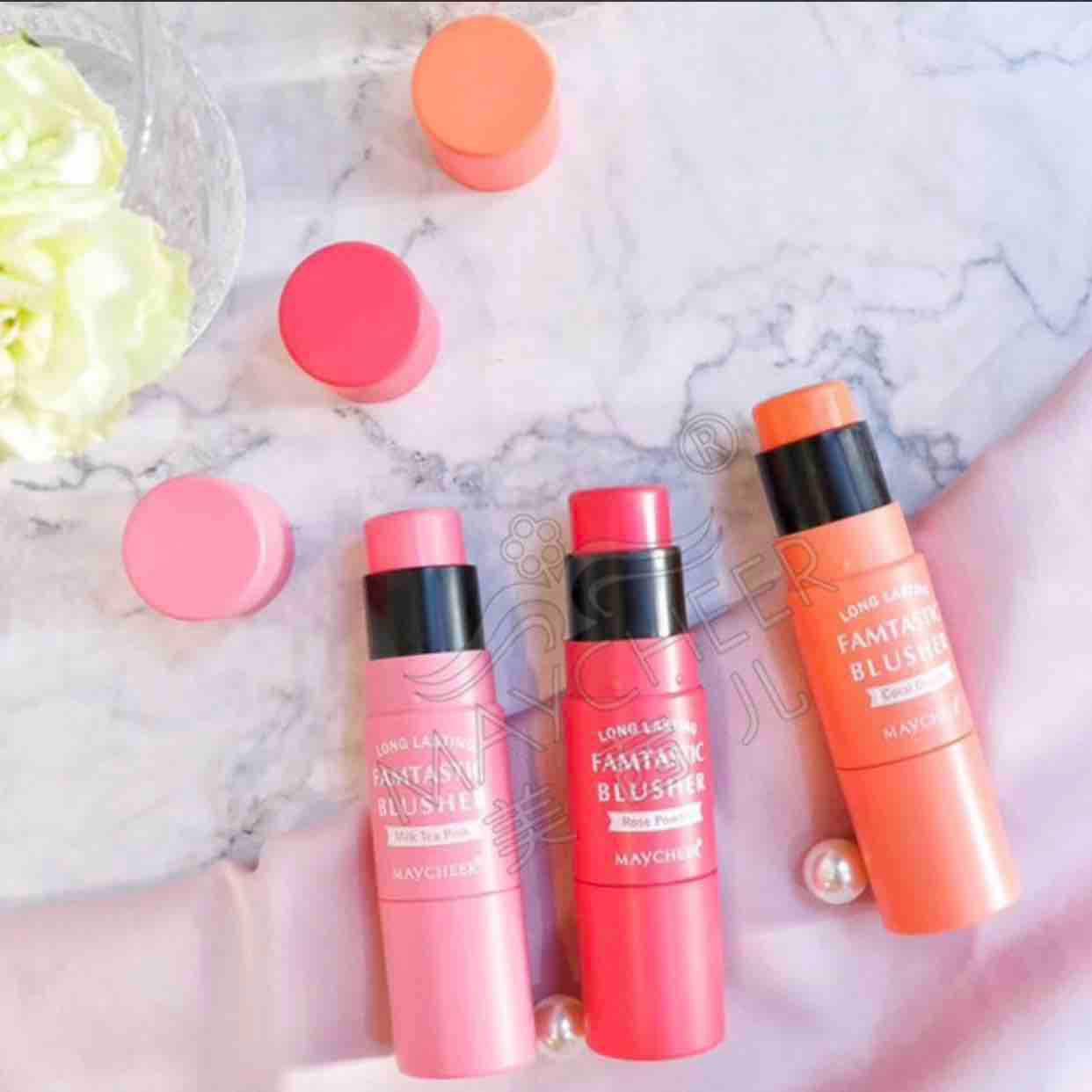 Má hồng kem dạng thỏi Famtastic Blusher siêu xinh
