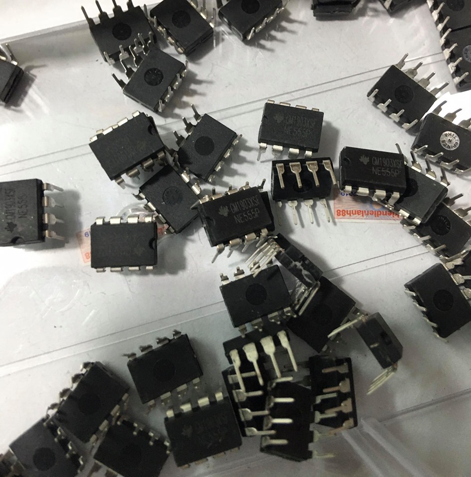 (2 con) IC Dao Động Ne555p mới 100%