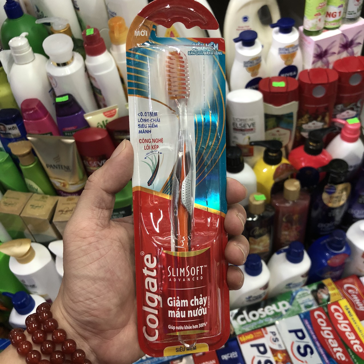 Bàn chải đánh răng Colgate Slimsoft Advandced 0.01mm