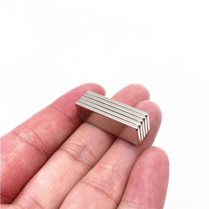 10 viên nam châm đất hiếm 30x10x2mm lực từ mạnh