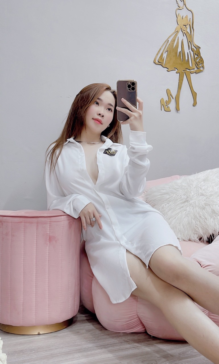 Áo sơmi trắng form dài sexy