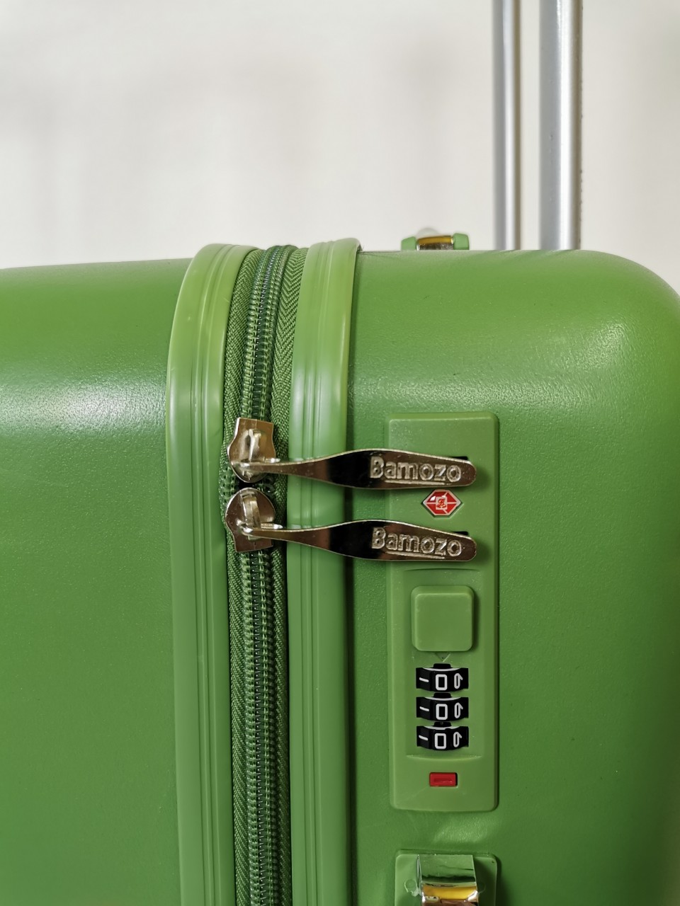 Vali du lịch BAMOZO DORIS vali kéo nhựa size 20inch/24inch- Bảo hành 5 năm