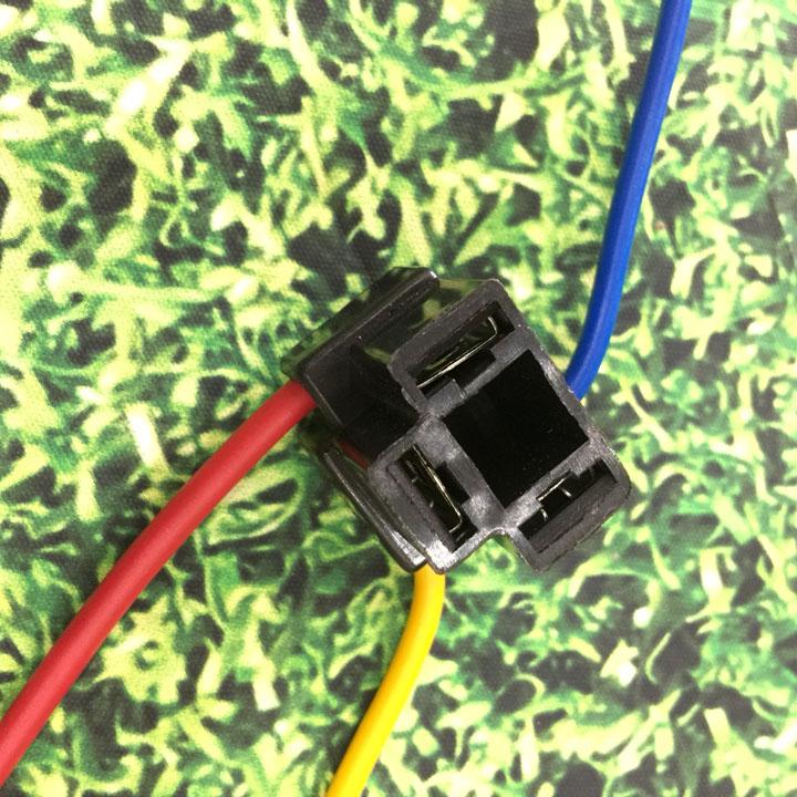 [MIỄN SHIP ]Đuôi đèn 3 chân H4 Ô TÔ- các đời xe máy