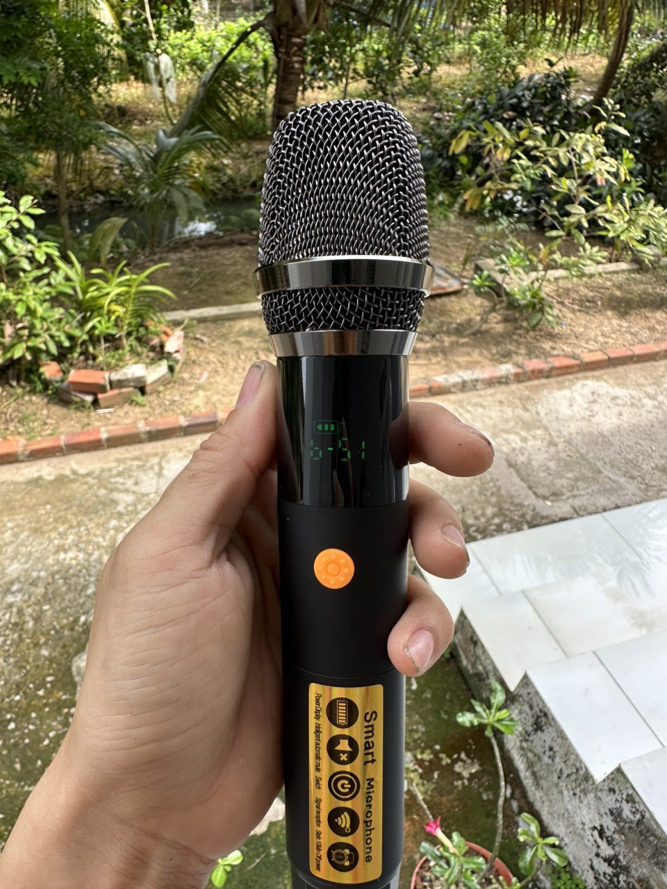 Micro Loa Kéo UHF 2 màn hình bản cao cấp