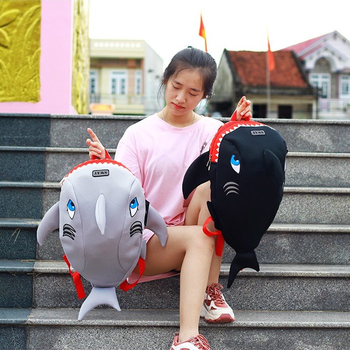 Balo cá mập đen baby shark