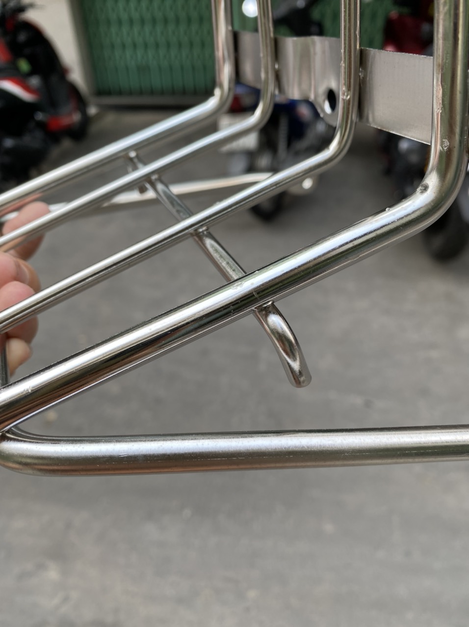 BAGA MŨI TRƯỚC XE DREAM INOX 10LY