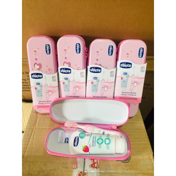 [CHICCO] Bộ bàn chải, kem đánh răng cho bé từ 12 tháng
