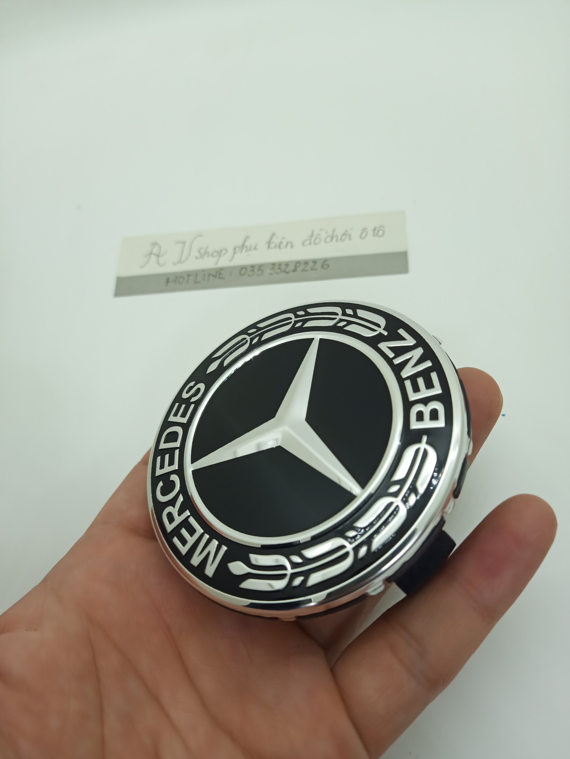 Logo chụp mâm, vành bánh xe ô tô Mercedes Benz Đường kính 75mm có 2 loại mercedes và AMG