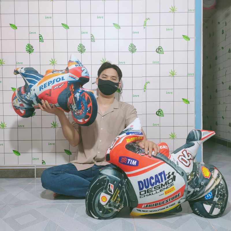 GẤU BÔNG HÌNH CHIẾC XE MÁY DUCATI CHO BÉ TRAI SIZE LỚN