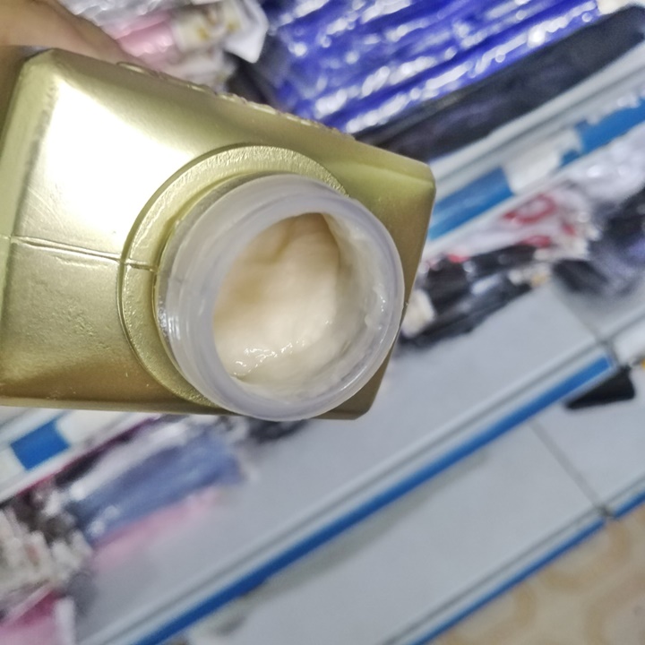 [HCM]Hấp phủ lụa tơ tằm phục hồi tóc Fakeshu 618ml - PN206