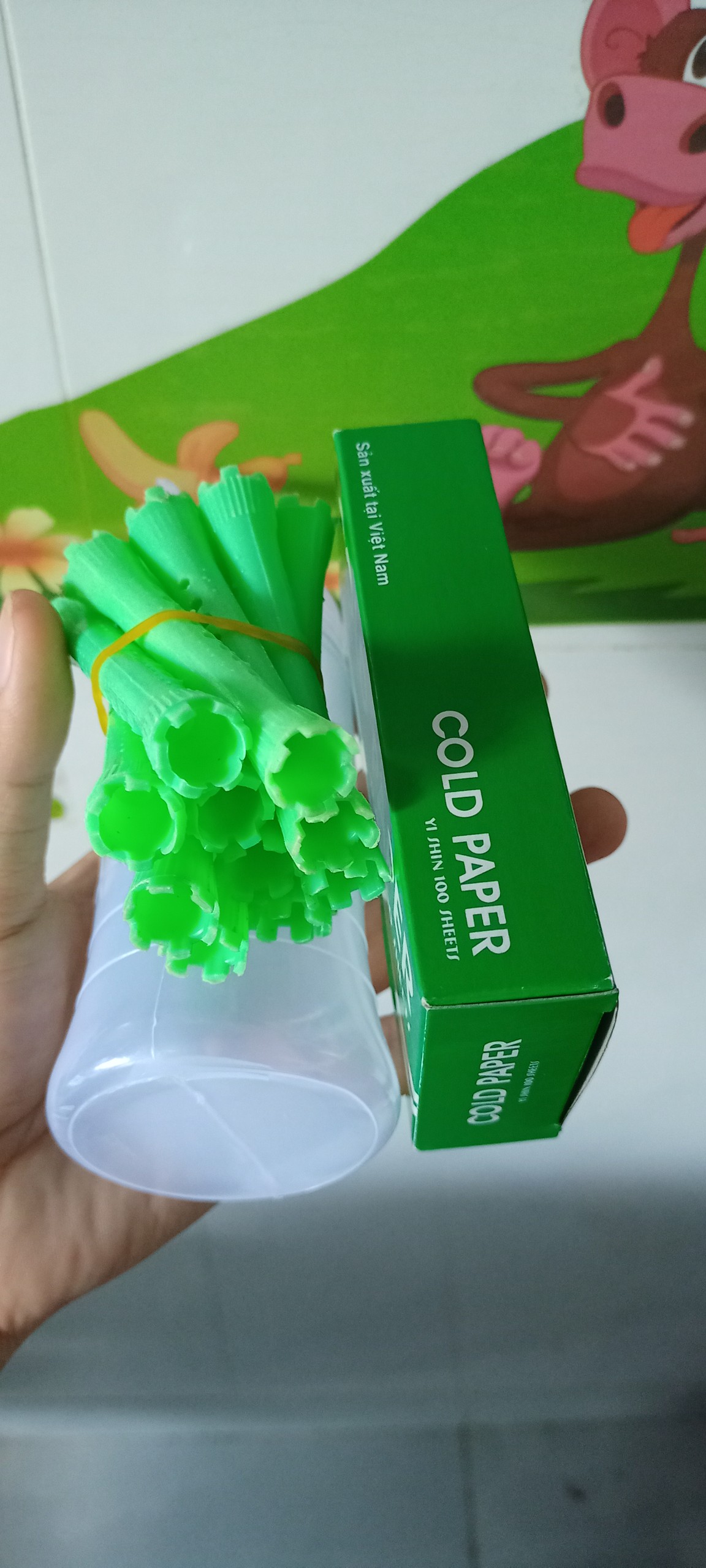 [HCM]Dụng cụ nhuộm tóc có trục uốn, bình tra, giấy uốn lạnh