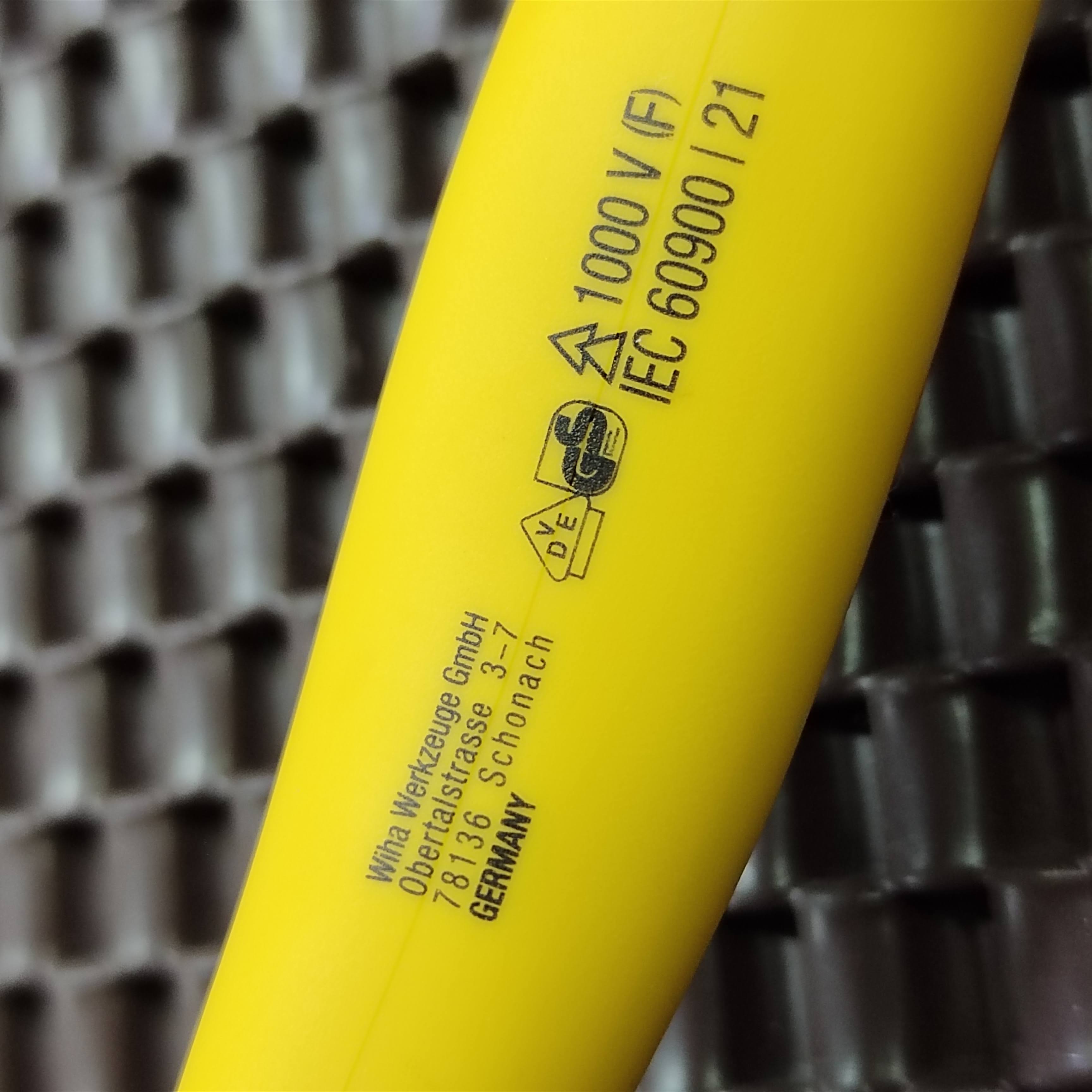 Kìm nhọn cách điện 1000v WIHA 26727 Germany