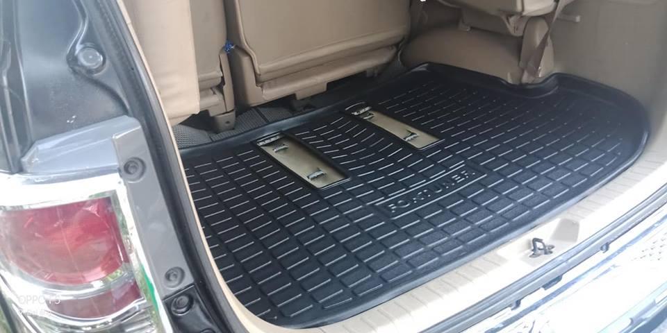 Khay nhựa lót cốp theo xe Fortuner