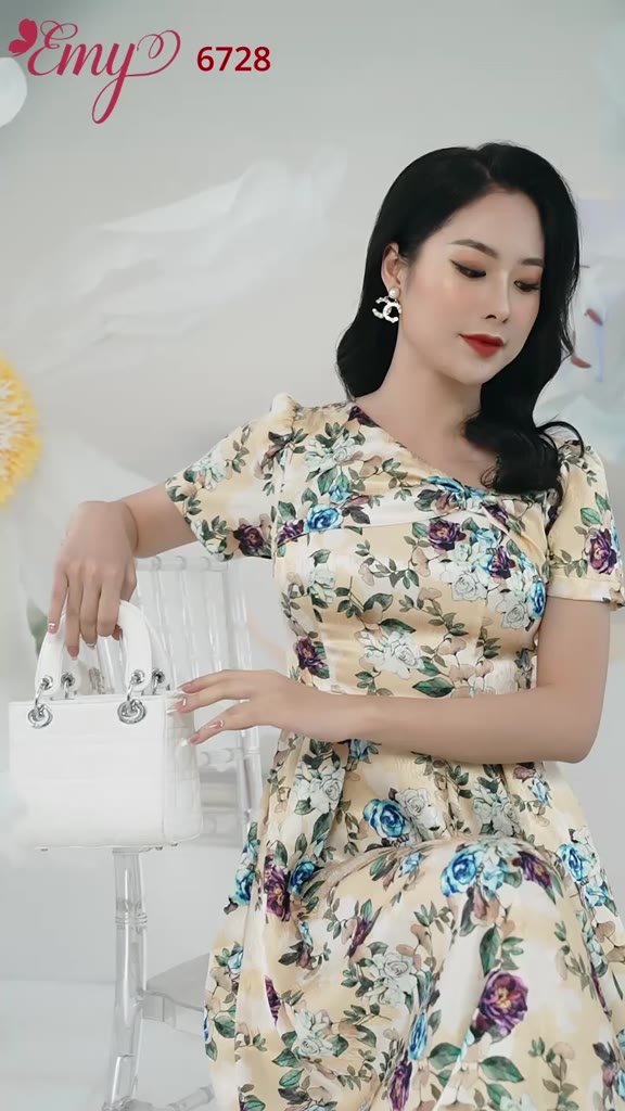 Đầm EMY EM6728 Xòe Midi Cổ V Bèo