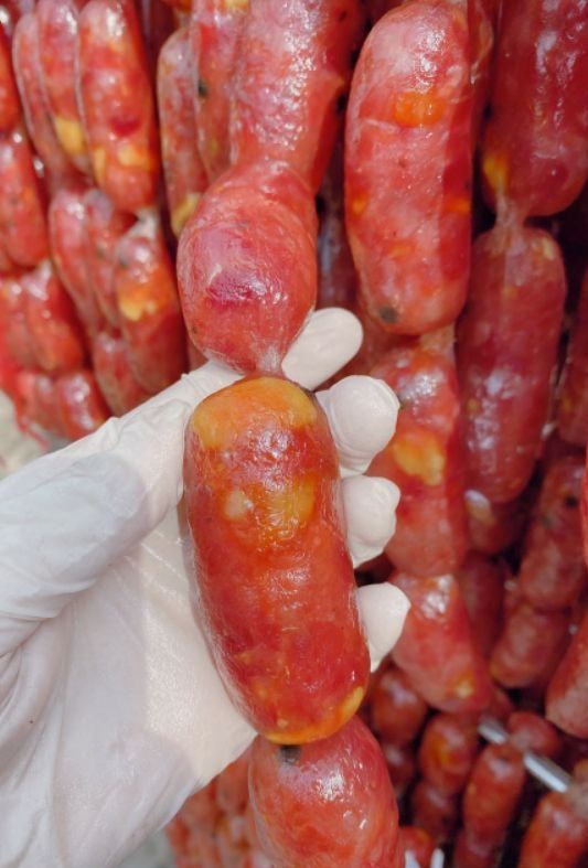 [Ship toàn quốc] [1kg] Lạp Xưởng Tươi Trứng Muối Cai Lậy Nhiều Nạc (2 túi 500g)