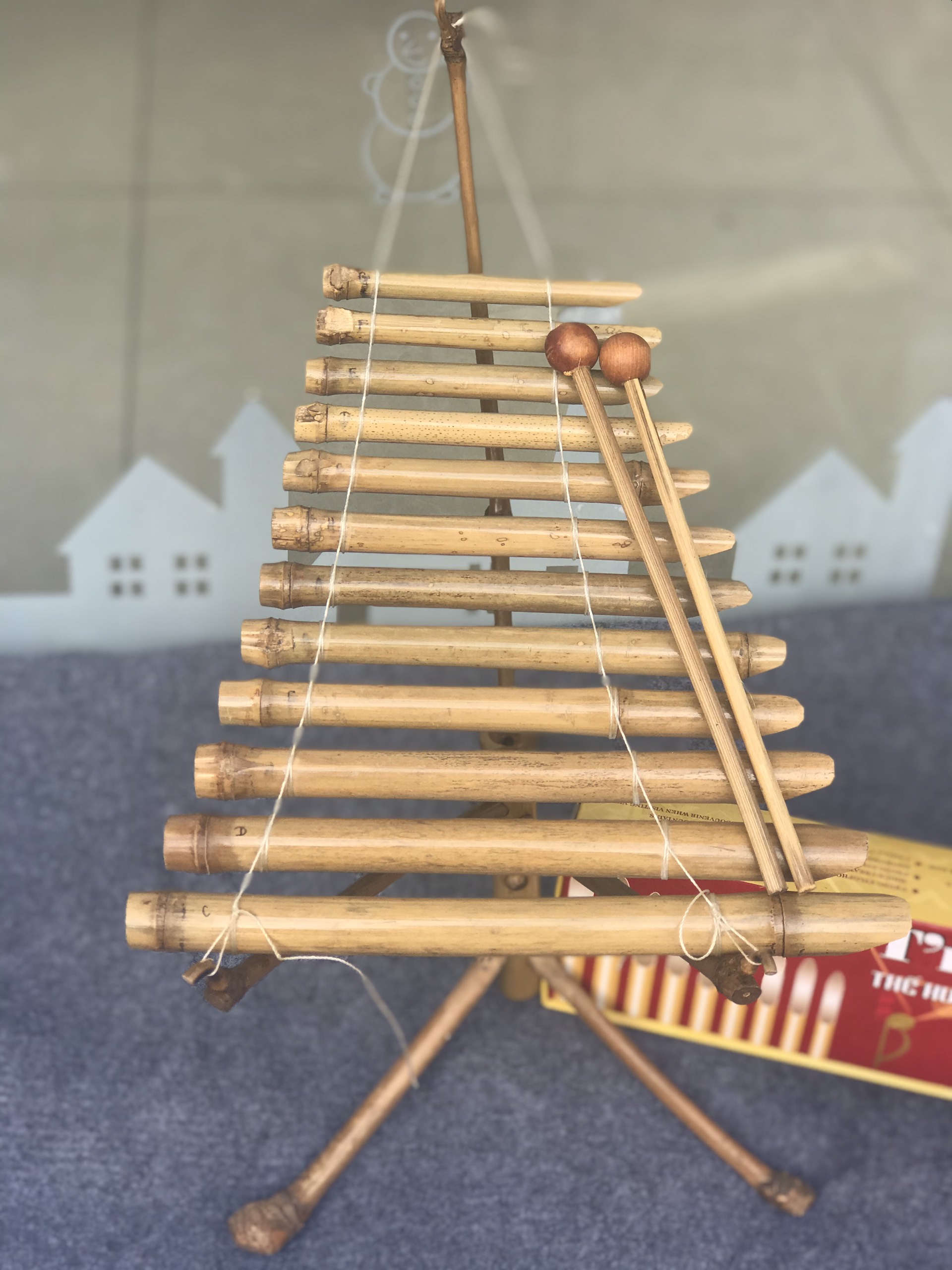 Đàn t ‘rưng mini dân tộc