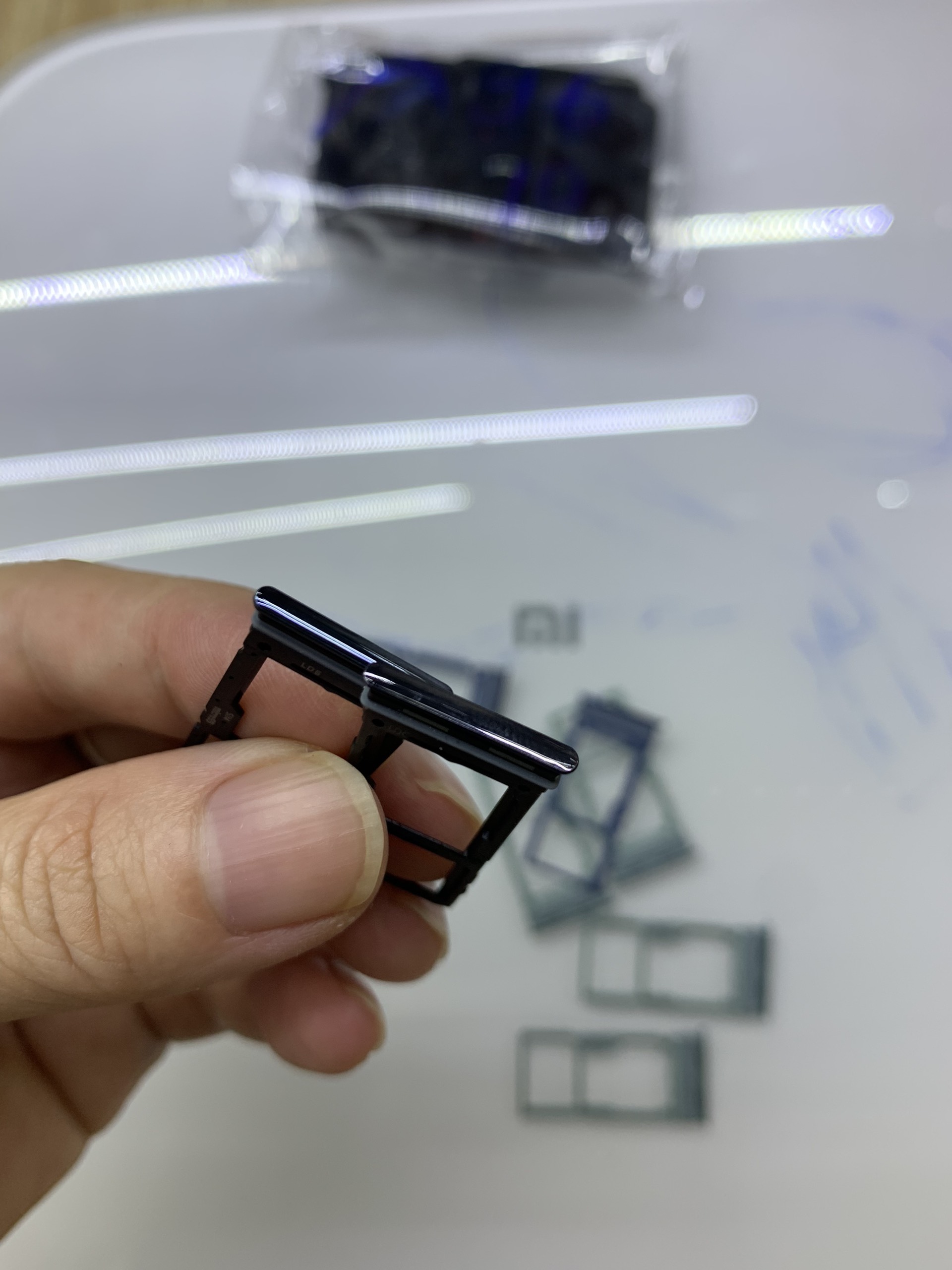 KHAY SIM ĐIỆN THOẠI SAM SUNG M53 - 5G