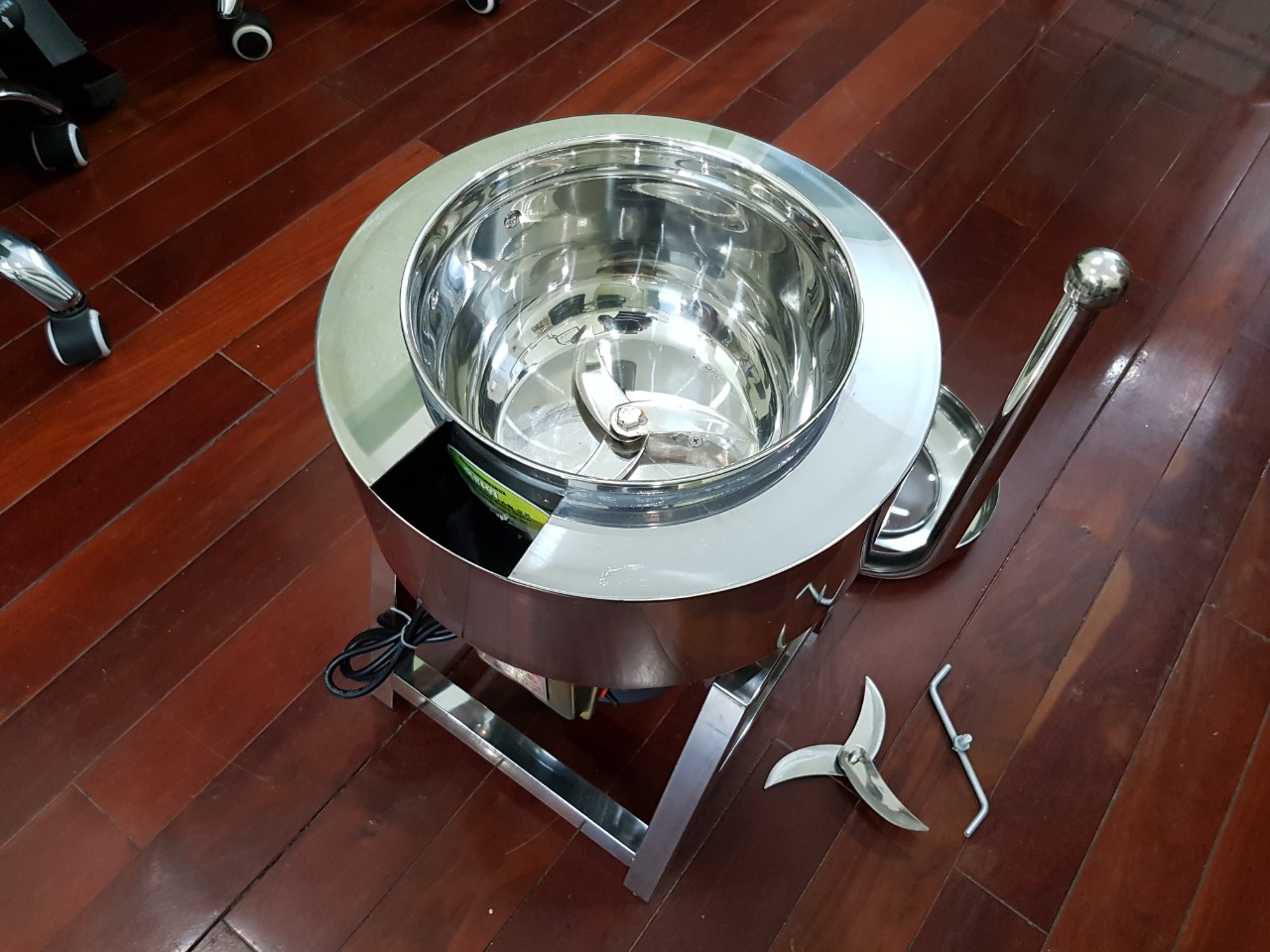Máy xay giò, máy làm chả cá khung Inox nồi 22cm có bao đá - motor 1.1KW lõi đồng 100%