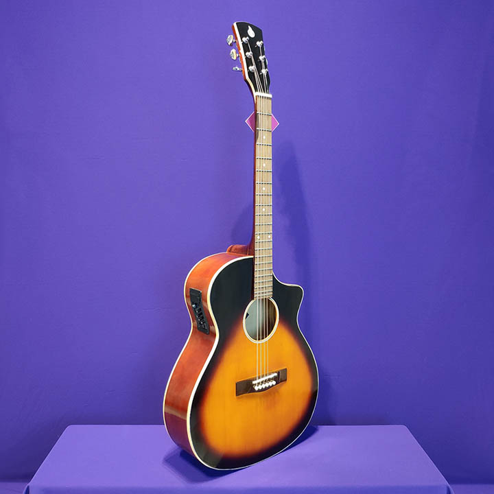 Đàn guitar acoustic có ty SVA102 + EQ 7545 kết nối loa có ty chống cong