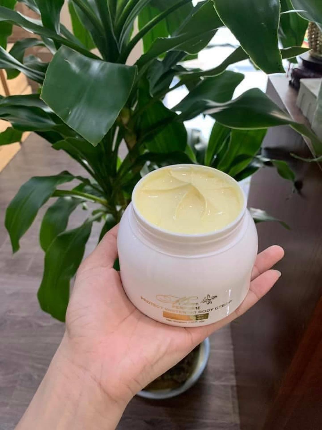 [Chính Hãng] Kem body mềm nước hoa 2020 A cosmetic