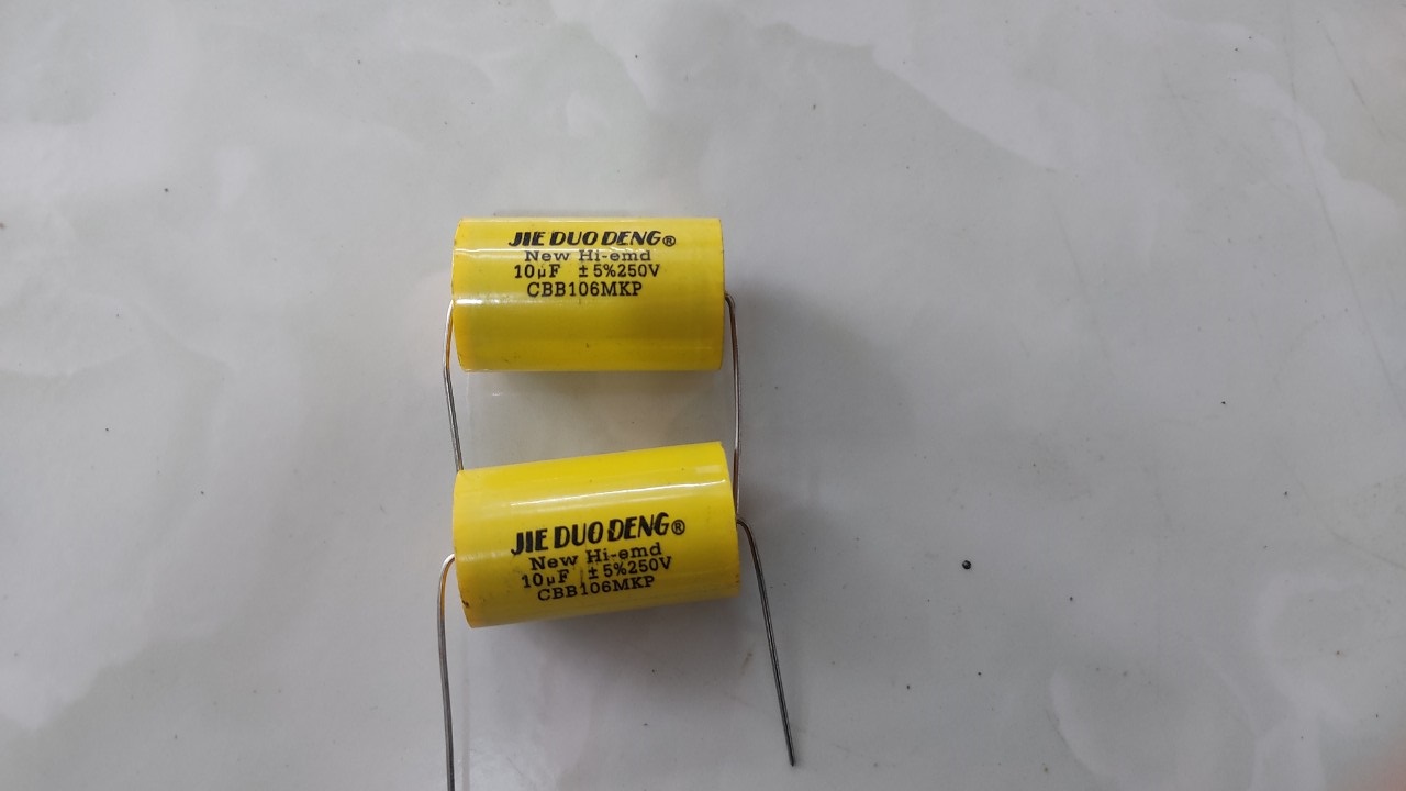 tụ phân tần vàng tròn 10 MF - 250v - giá 2 con