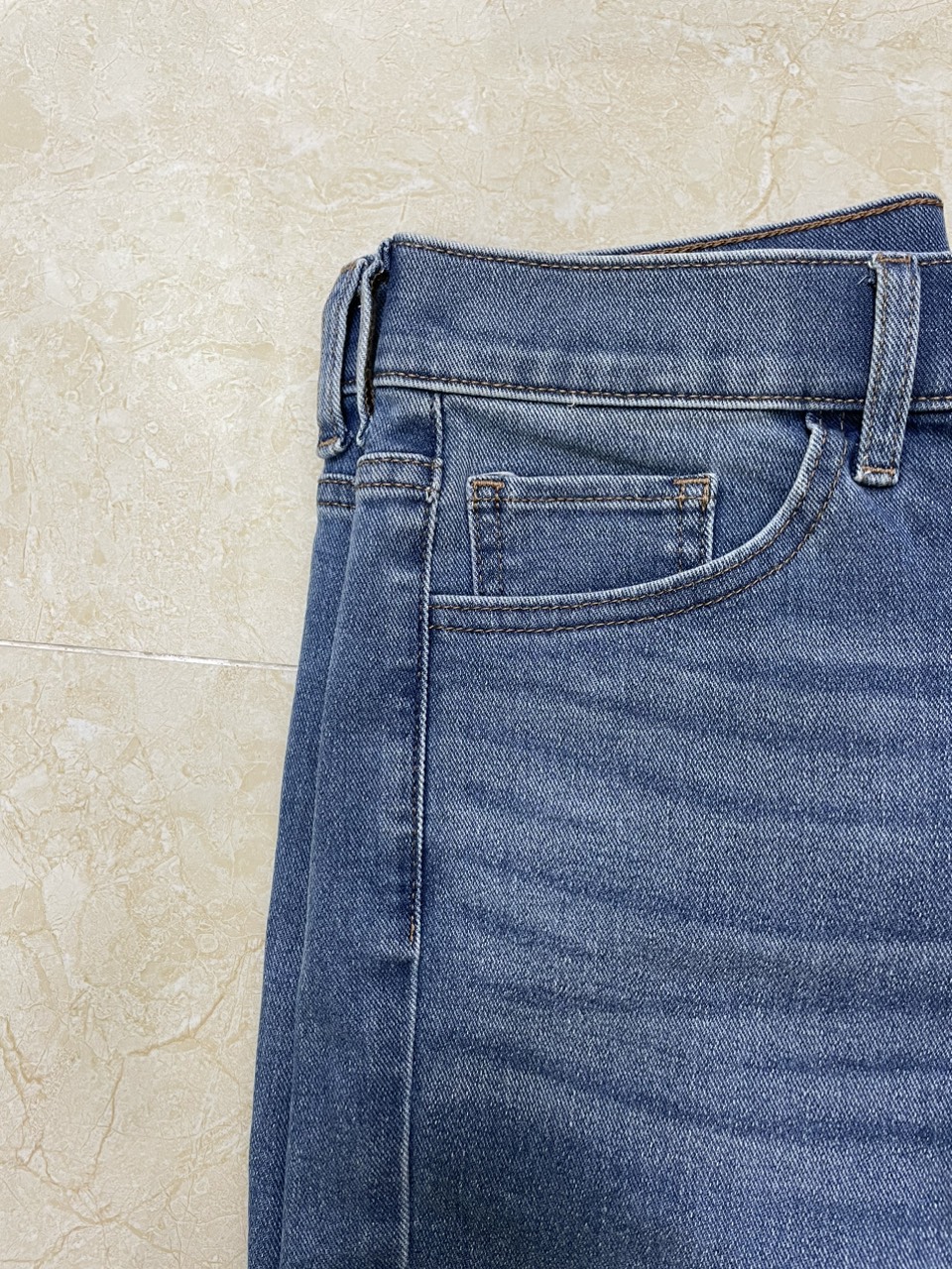 Jean nữ E.X.P.R.E.S dài. xuất xịn, ống đứng (cắt tag)