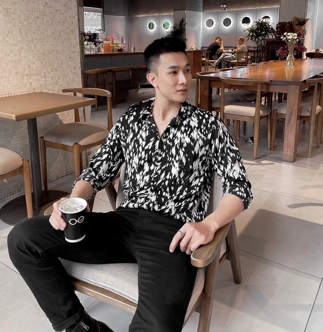 áo sơ mi lụa dài tay form rộng họa tiết S8