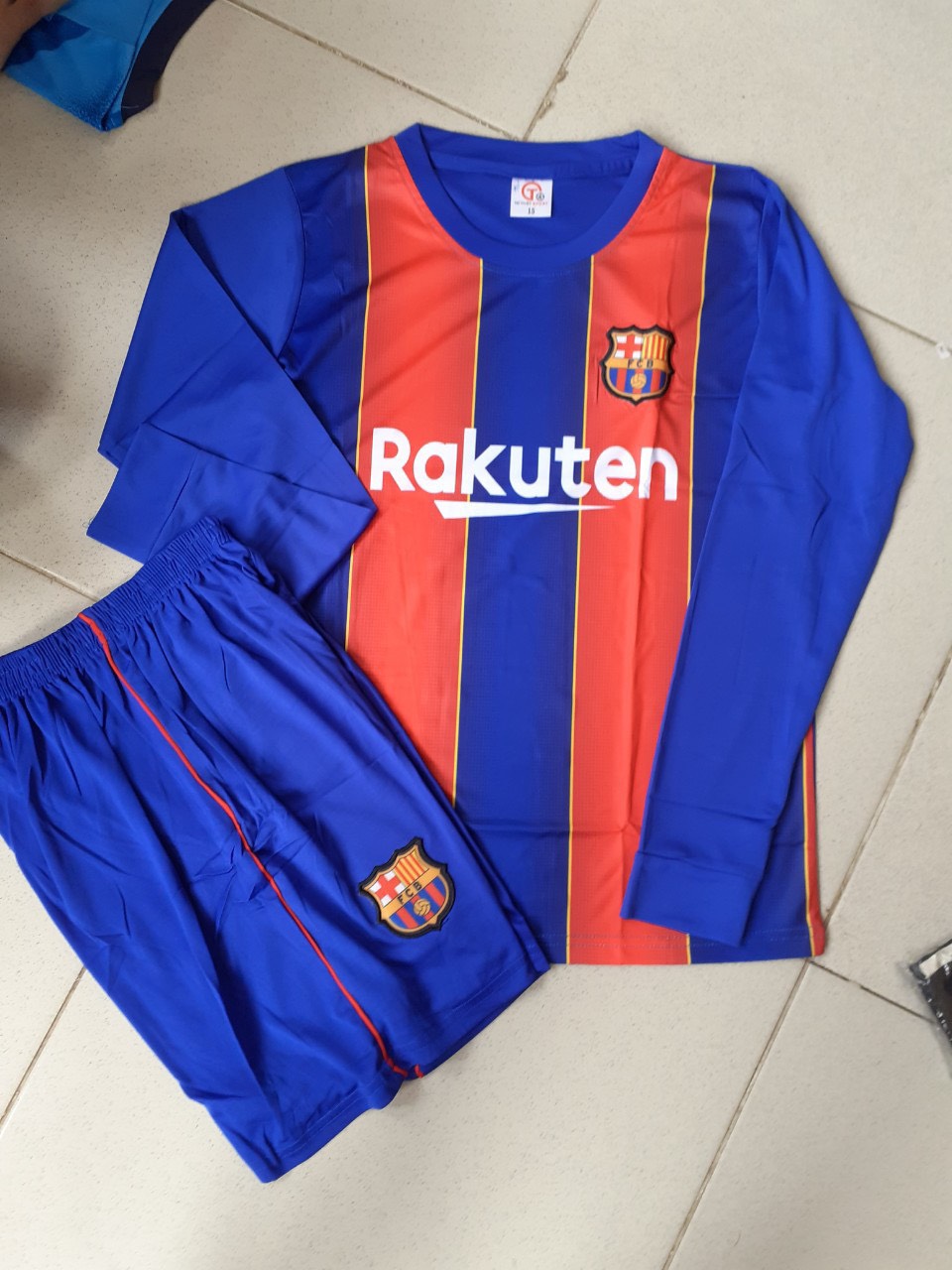 Đồ đá banh tay dài Barcelona size 11-15