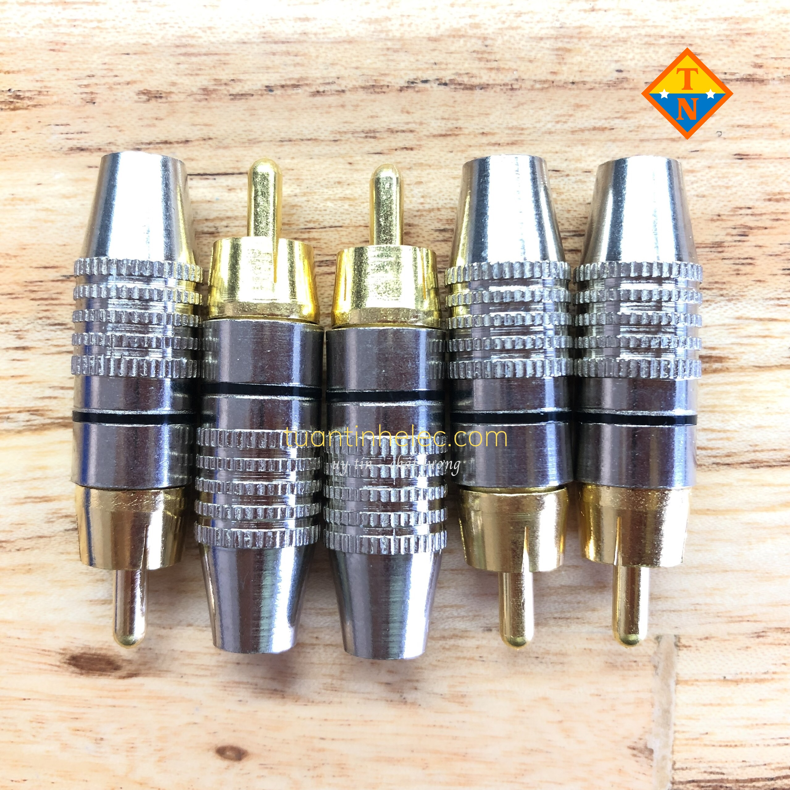 Đầu tín hiệu AV RCA hoa sen đực (dương) tốt (2cái)