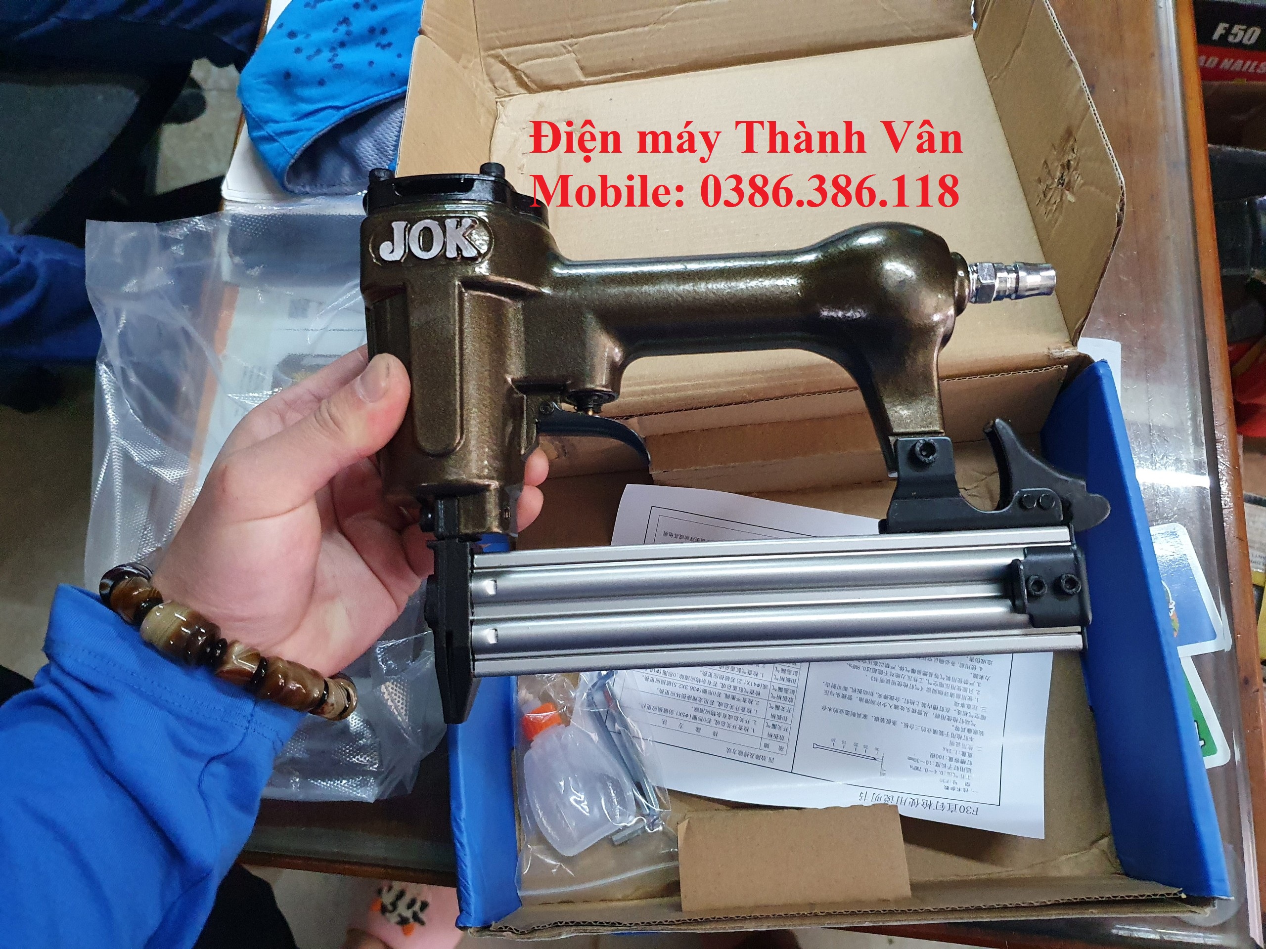 Súng bắn đinh gỗ JOK F30