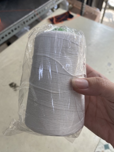 2 CUỘN CHỈ DÀNH CHO MÁY MAY BAO