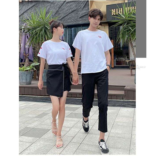 Áo thun đôi nam nữ trắng tay ngắn in tim đỏ