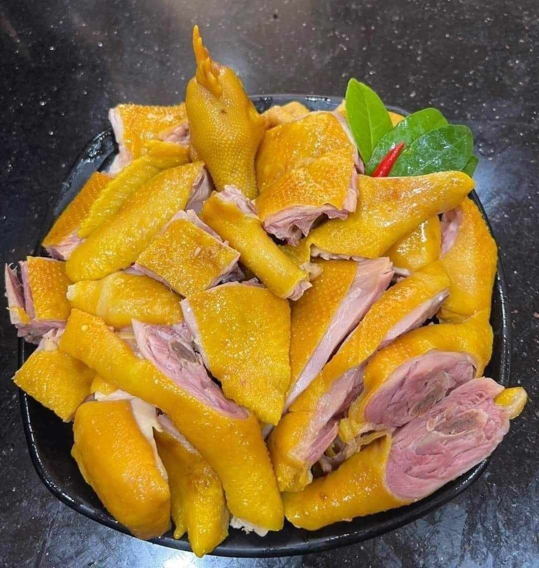 Gà ủ muối hoa tiêu thơm ngon, chắc thịt