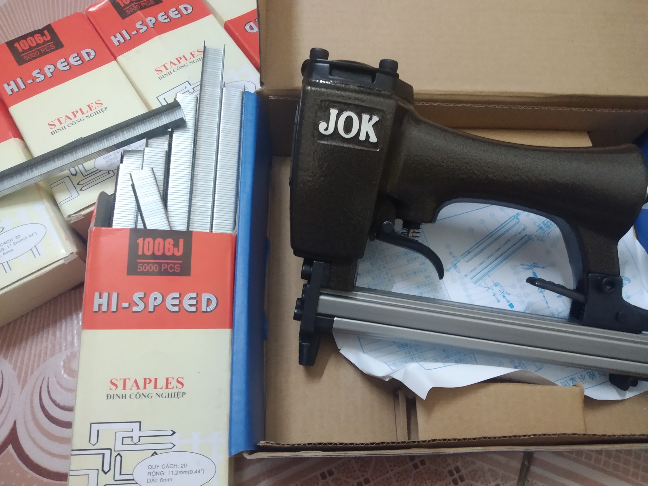 Máy Bắn Ghim JOK Dùng Khí Nén