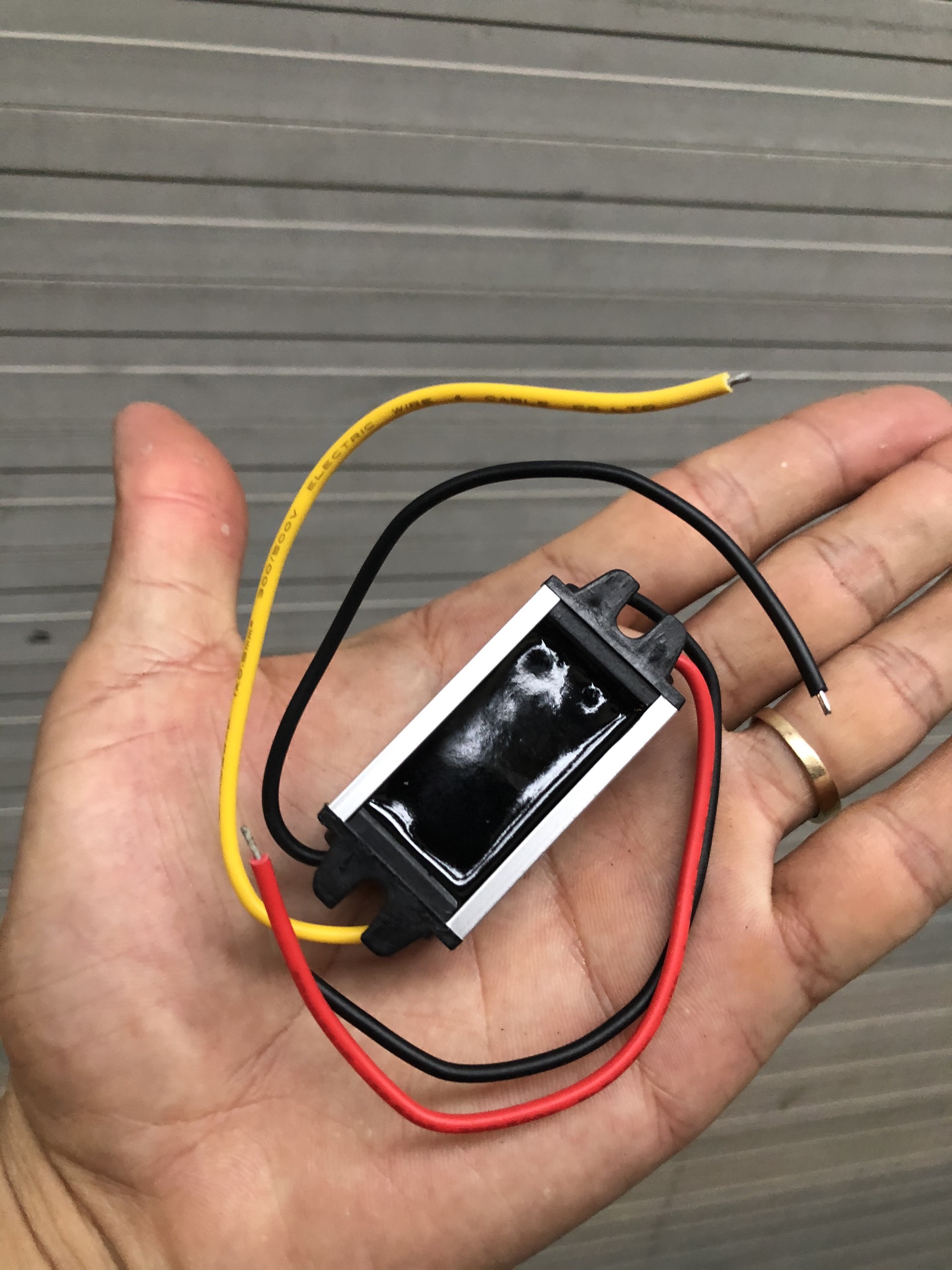 Bộ chuyển đôỉ nguồn điện 12V xuống 5V 5A