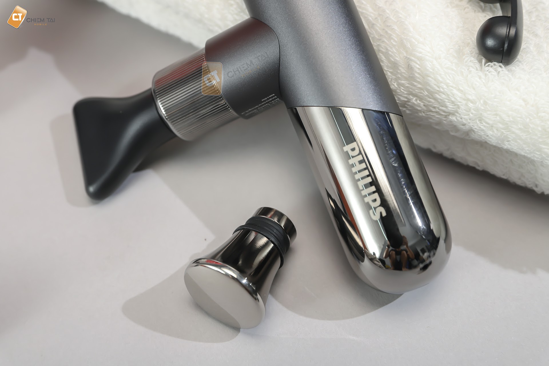 Súng massage cầm tay mini PHILIPS PPM7501