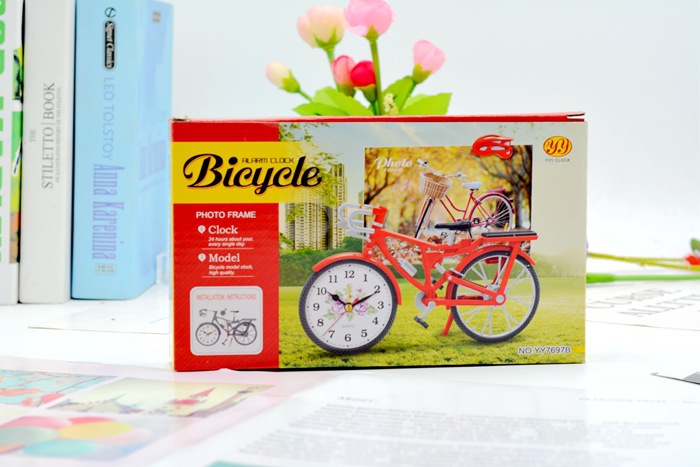 Đồng hồ để bàn, báo thức hình xe
