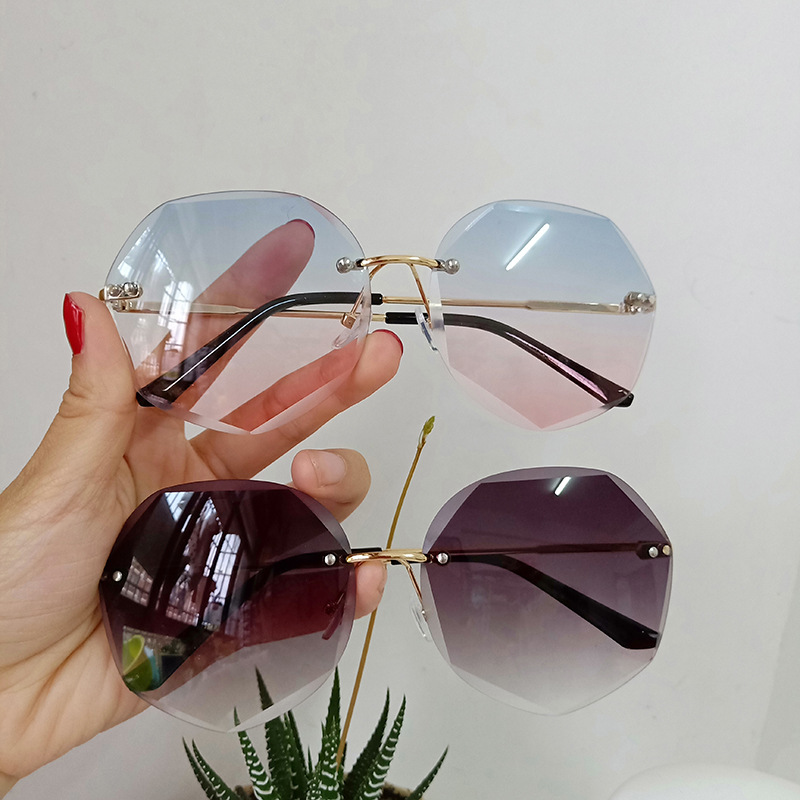 Kính Mát Nữ Hot Trend Đa Giác Thời Trang
