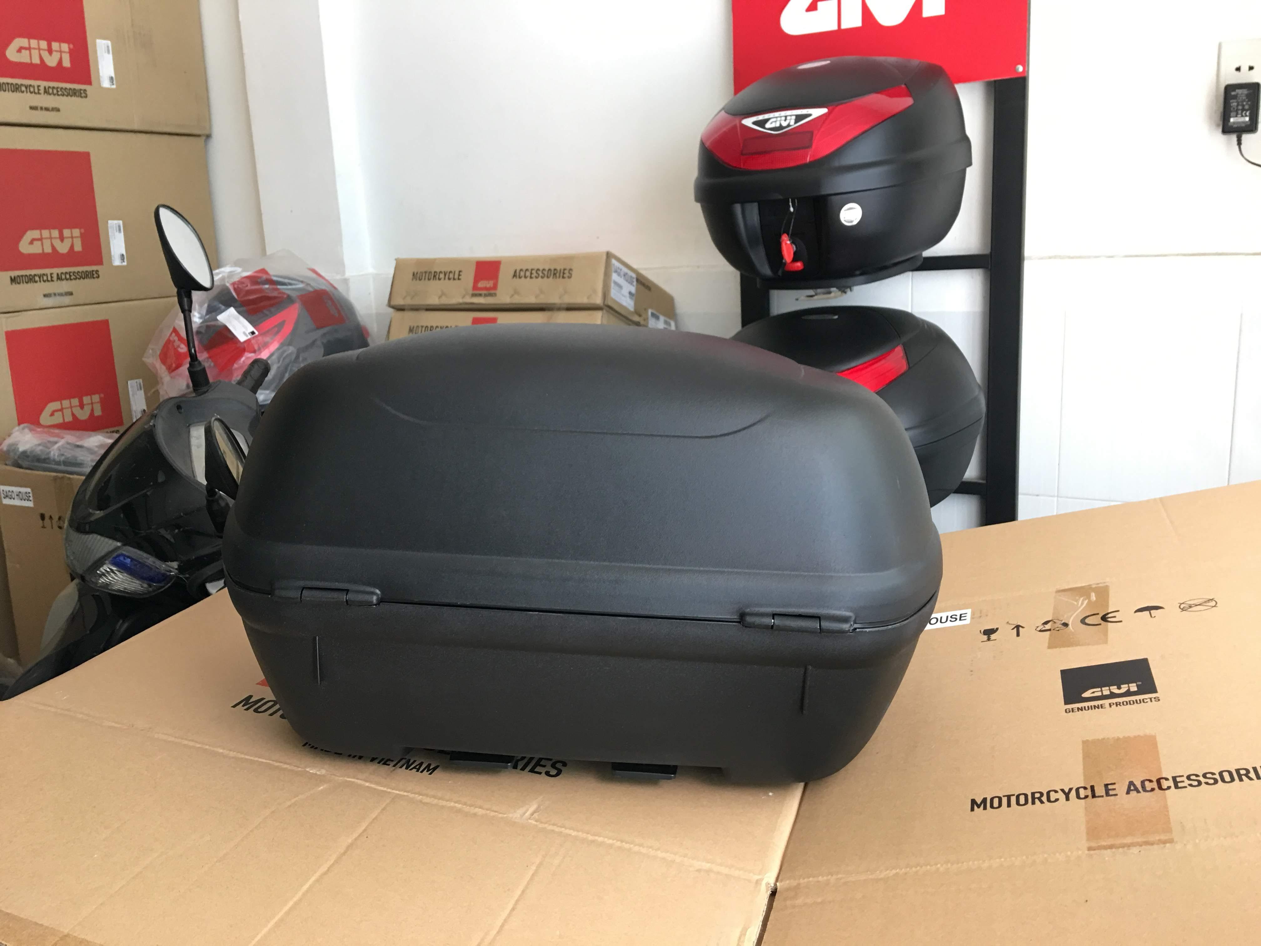 [HCM]Thùng sau givi E450N dung tích 45 lit