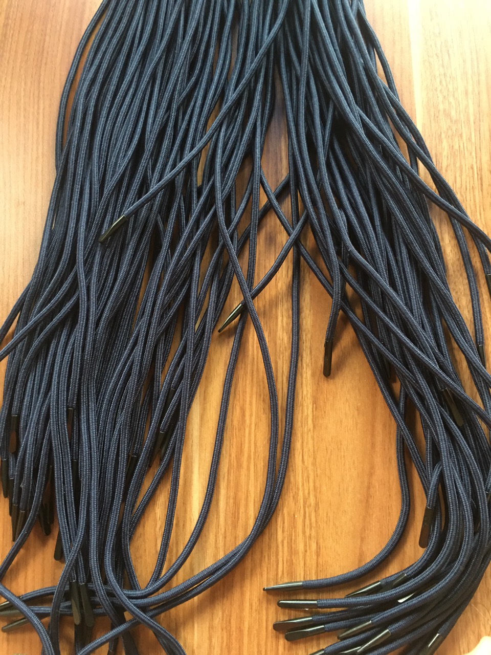 dây luồn quần màu đen 1m25