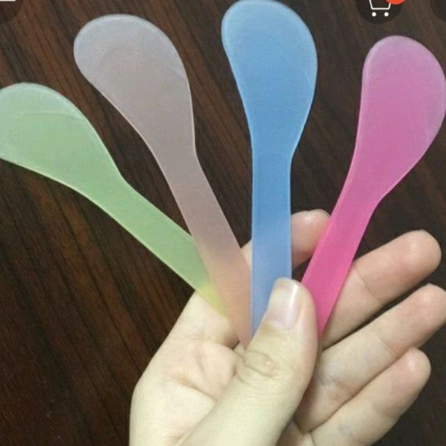 THÌA NHỰA ĐẮP MẶT NẠ, bôi gel triệt lông, que trộn mặt nạ