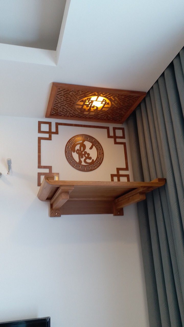 BÀN THỜ TREO TƯỜNG