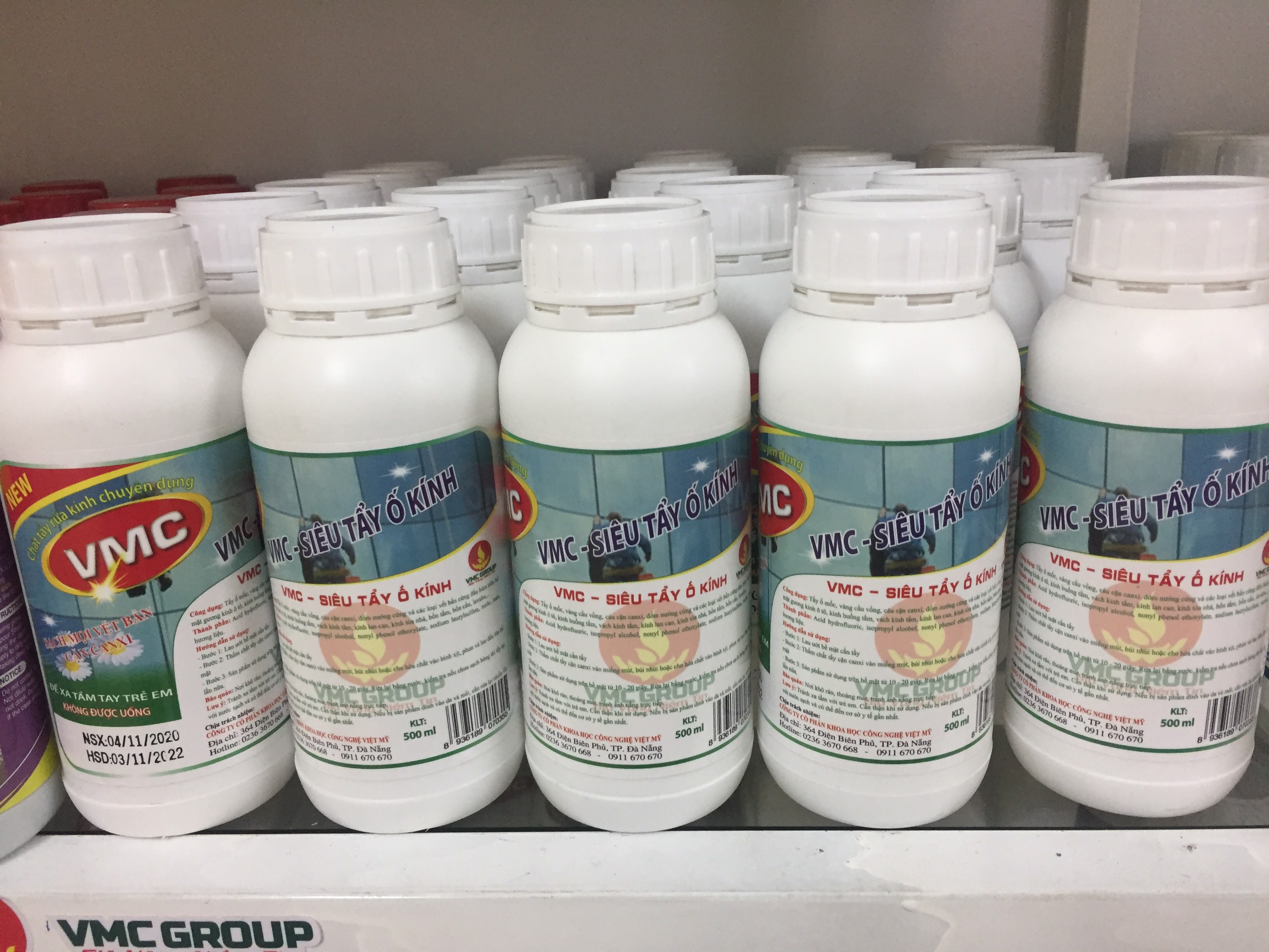 Chất siêu tẩy  ố kính VMC