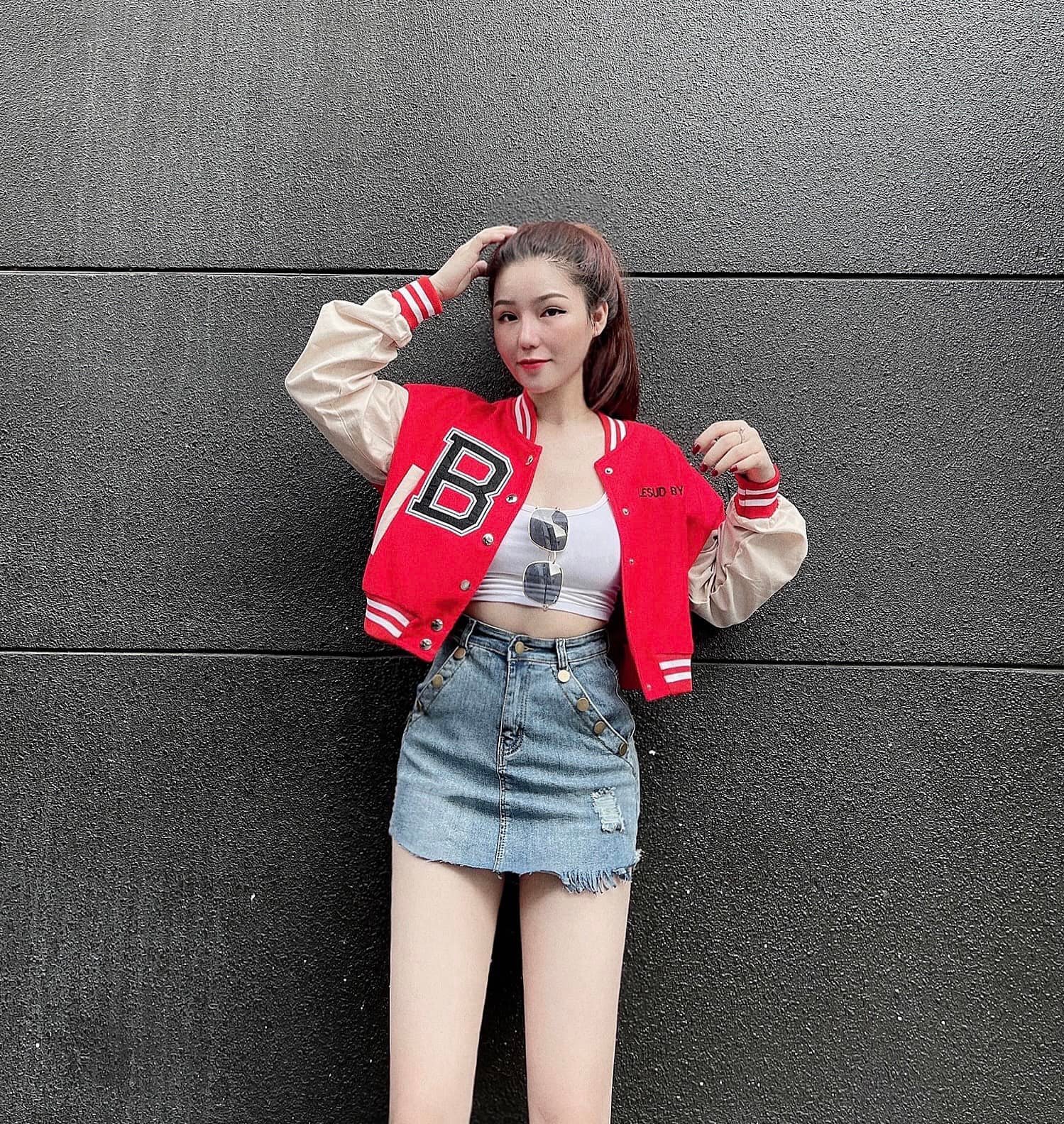 Chân váy jean hack dáng có quần bên trong