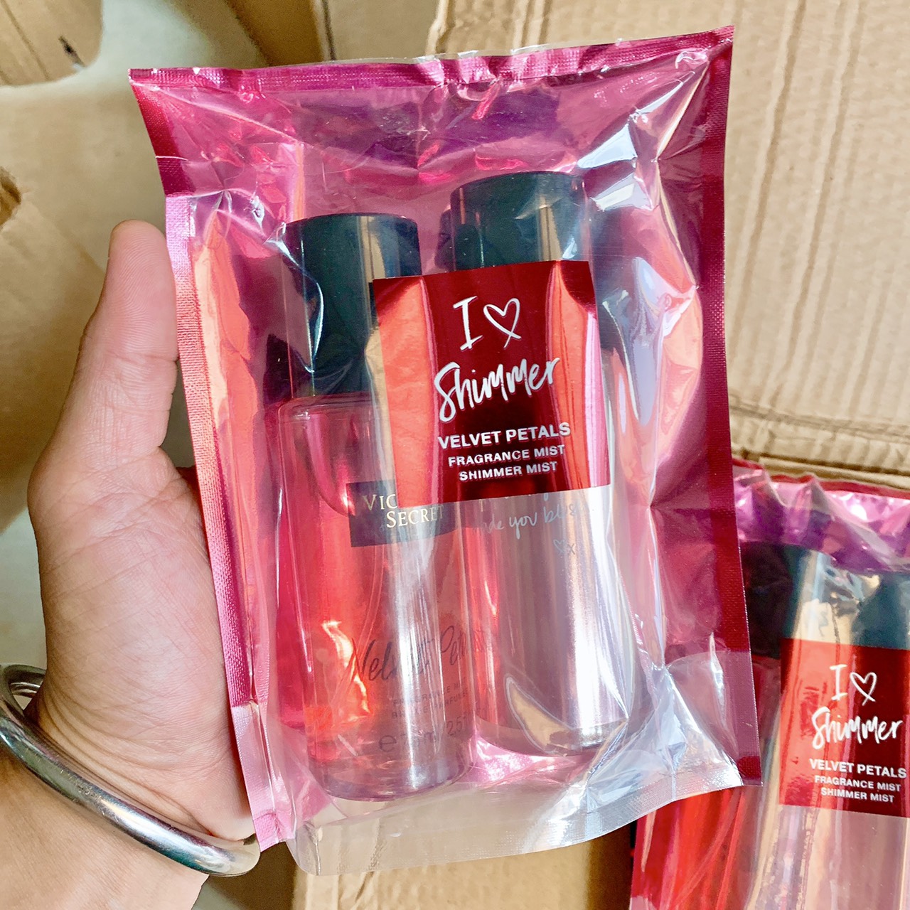 Xịt Thơm Body Victorias Cặp Secret I Love Shimmer Gift Victoria Siêu Thơm