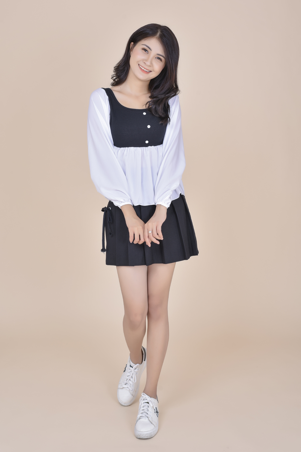 [HCM]Áo kiểu nữ  phối màu tay dài phồng cổ vuông thời trang mới Av 0138